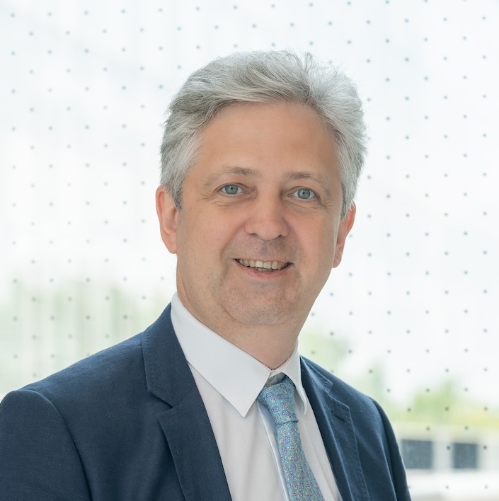 Prof. Yan Valle